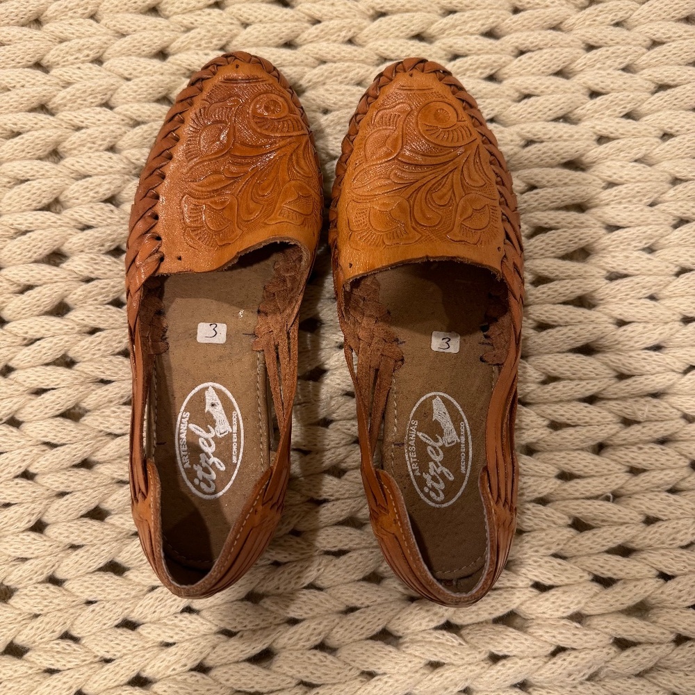 Engraved Mexican Floral Huarache